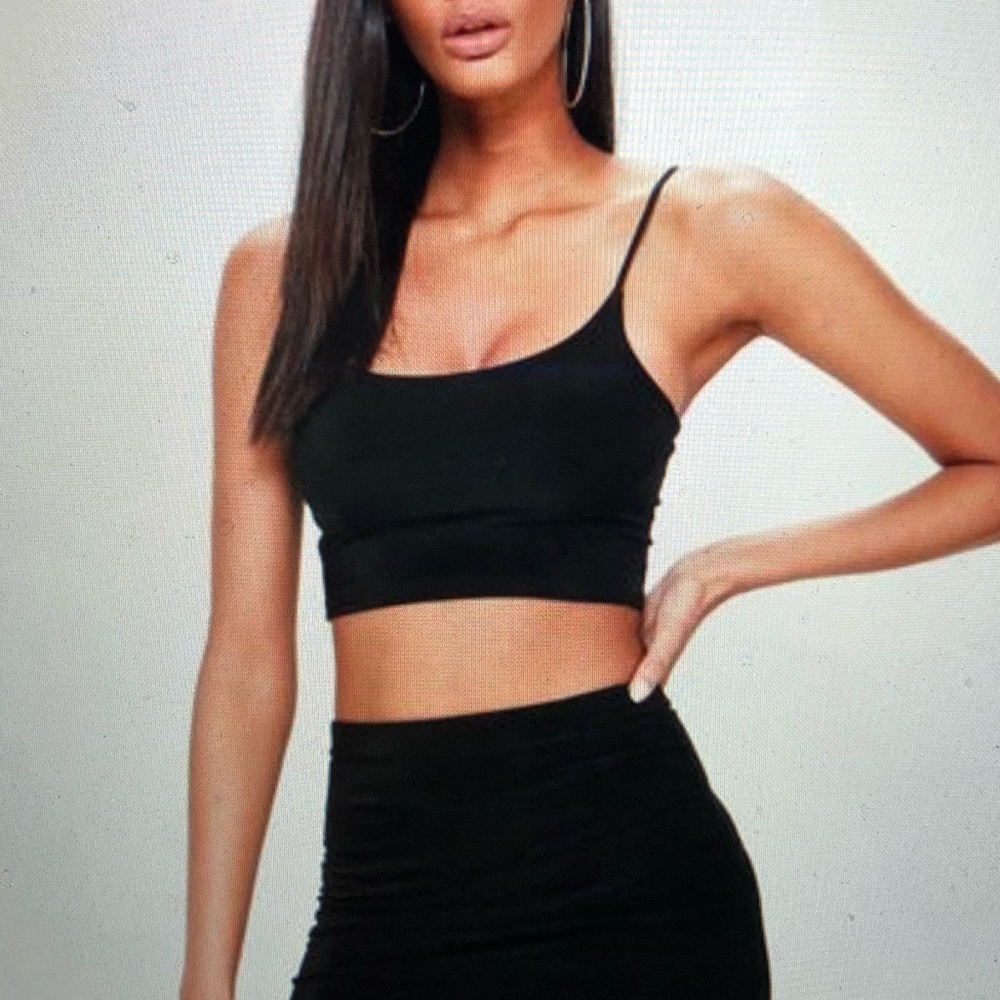 Black slinky top